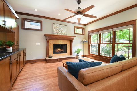 Tiny photo for 534 N Marion Street, Oak Park, IL 60302 (MLS # 12647556)
