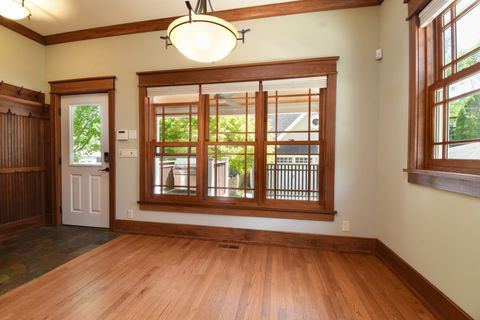 Tiny photo for 534 N Marion Street, Oak Park, IL 60302 (MLS # 12647556)