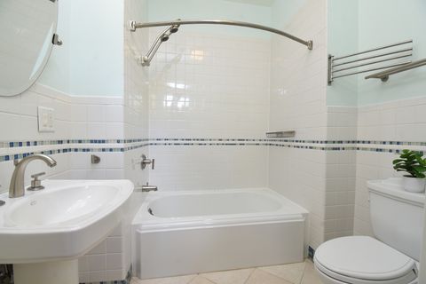 Tiny photo for 534 N Marion Street, Oak Park, IL 60302 (MLS # 12647556)