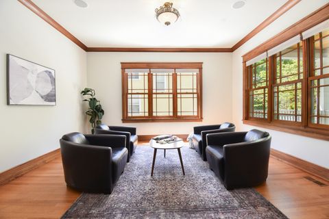 Tiny photo for 534 N Marion Street, Oak Park, IL 60302 (MLS # 12647556)