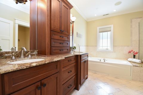 Tiny photo for 534 N Marion Street, Oak Park, IL 60302 (MLS # 12647556)