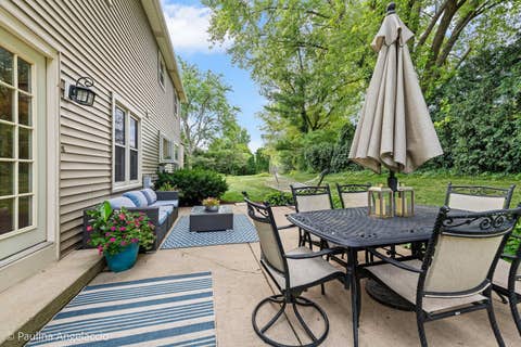 Tiny photo for 986 Commonwealth Court, Barrington, IL 60010 (MLS # 12644722)
