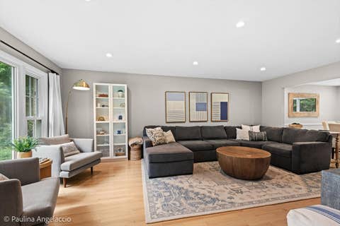 Tiny photo for 986 Commonwealth Court, Barrington, IL 60010 (MLS # 12644722)