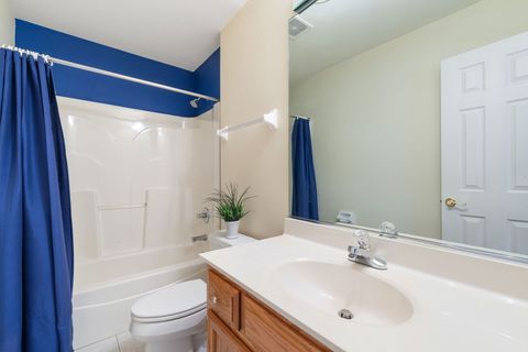 Tiny photo for 303 Reserve Circle, Clarendon Hills, IL 60514 (MLS # 12529065)