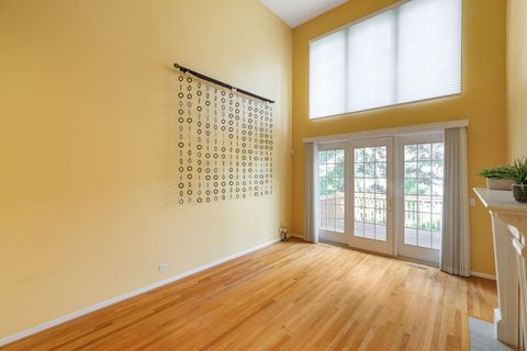 Tiny photo for 303 Reserve Circle, Clarendon Hills, IL 60514 (MLS # 12529065)