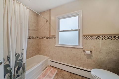 Tiny photo for 1801 Glenview Avenue, Park Ridge, IL 60068 (MLS # 12633833)