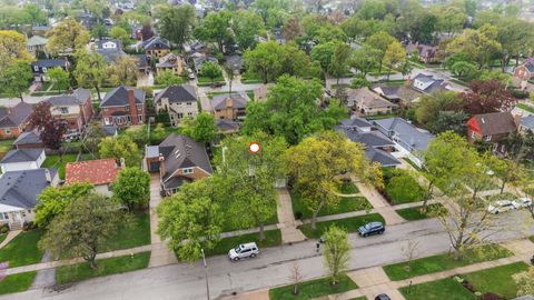 Tiny photo for 1801 Glenview Avenue, Park Ridge, IL 60068 (MLS # 12633833)