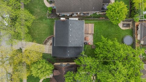 Tiny photo for 1801 Glenview Avenue, Park Ridge, IL 60068 (MLS # 12633833)