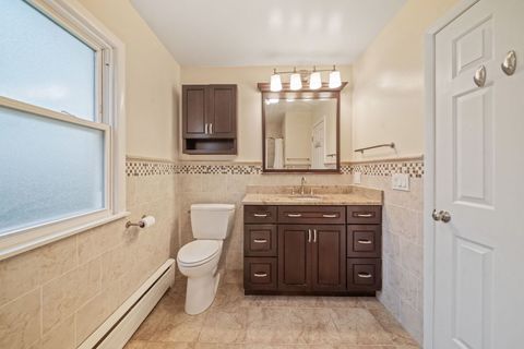 Tiny photo for 1801 Glenview Avenue, Park Ridge, IL 60068 (MLS # 12633833)