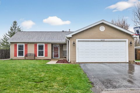 Photo of 1690 Red Coach Lane, Algonquin, IL 60102 (MLS # 12559615)