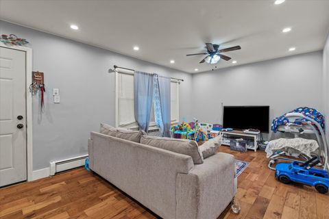 Tiny photo for 14501 Keystone Avenue #8, Midlothian, IL 60445 (MLS # 12398703)