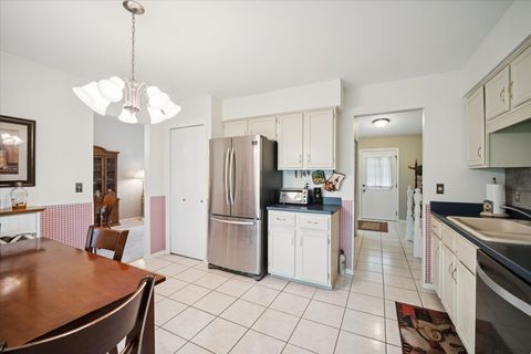 Tiny photo for 51 Chelsea Lane, Cary, IL 60013 (MLS # 12639231)