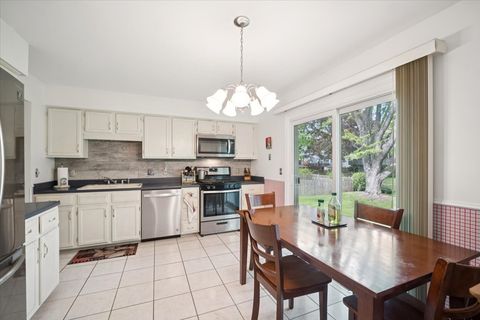 Tiny photo for 51 Chelsea Lane, Cary, IL 60013 (MLS # 12639231)
