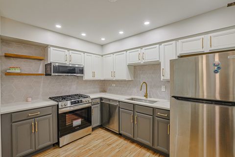 Tiny photo for 9562 PARK Lane #1D, Des Plaines, IL 60016 (MLS # 12597553)