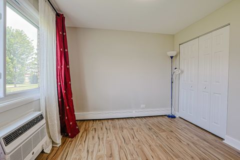Tiny photo for 9562 PARK Lane #1D, Des Plaines, IL 60016 (MLS # 12597553)