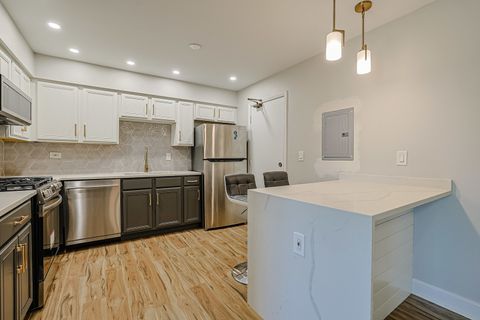 Tiny photo for 9562 PARK Lane #1D, Des Plaines, IL 60016 (MLS # 12597553)