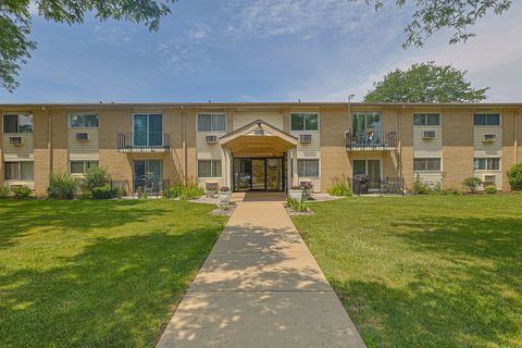 Photo of 9562 PARK Lane #1D, Des Plaines, IL 60016 (MLS # 12597553)
