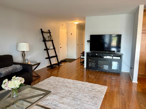 Tiny photo for 5806A Wolf Road #4, Western Springs, IL 60558 (MLS # 12604490)