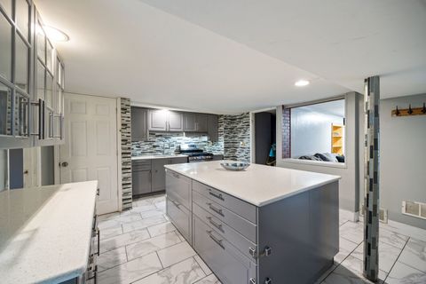 Tiny photo for 10043 S 84th Avenue, Palos Hills, IL 60465 (MLS # 12537605)