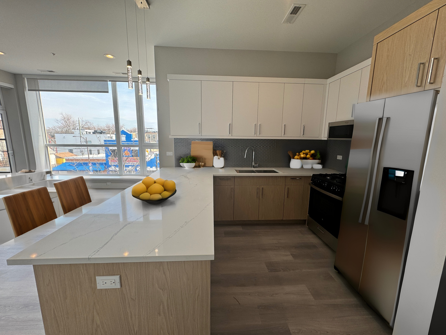 2406 W Armitage Avenue 405