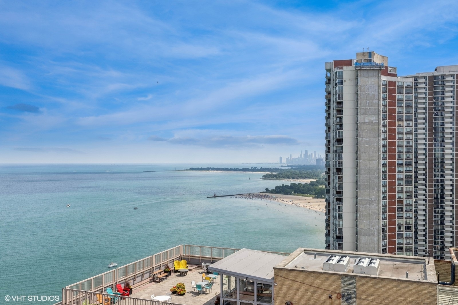 Chicago, Illinois 60660, United States, 2 Bedrooms Bedrooms, ,1 BathroomBathrooms,Residential,Contingent,193986