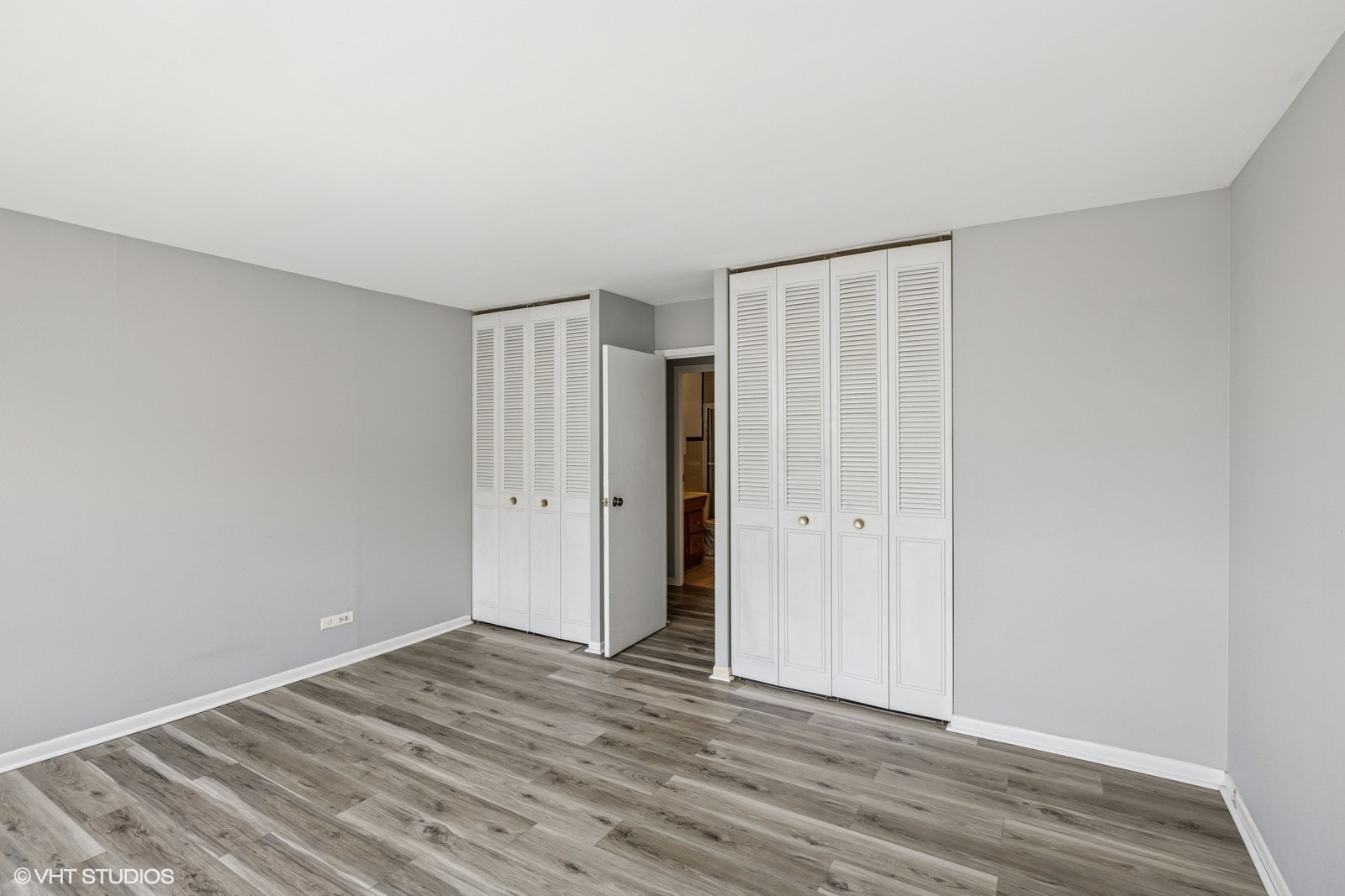 Chicago, Illinois 60660, United States, 2 Bedrooms Bedrooms, ,1 BathroomBathrooms,Residential,Contingent,193986