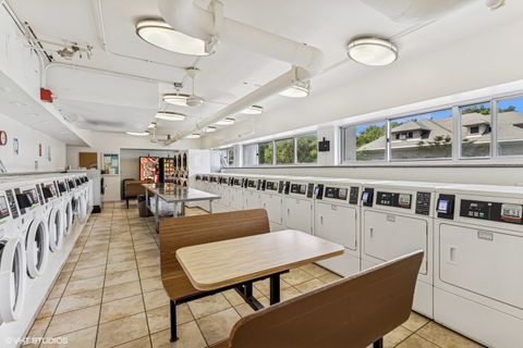 Tiny photo for 6171 N Sheridan Road #2404, Chicago, IL 60660 (MLS # 12443524)