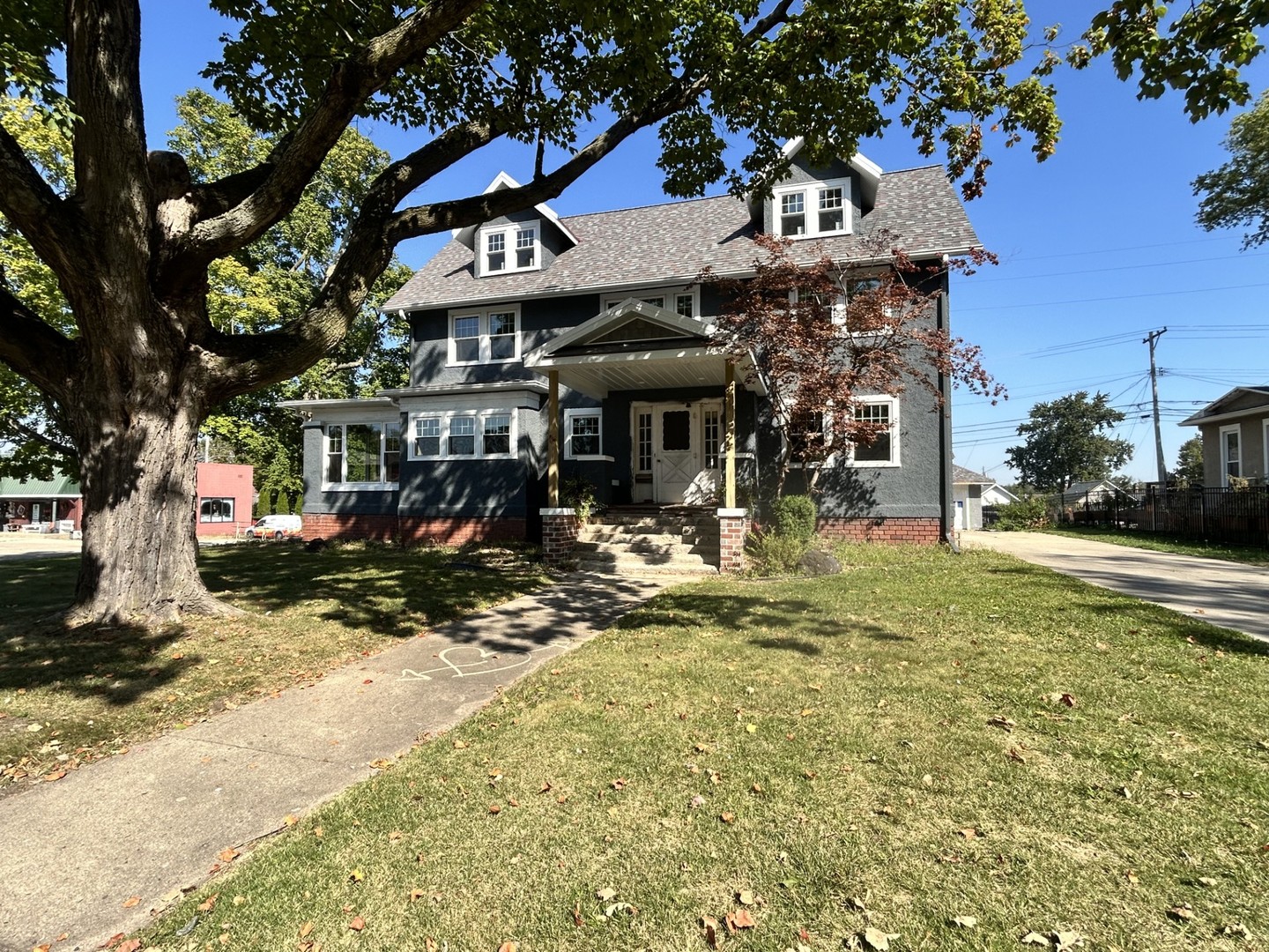 200 E Dakota Street