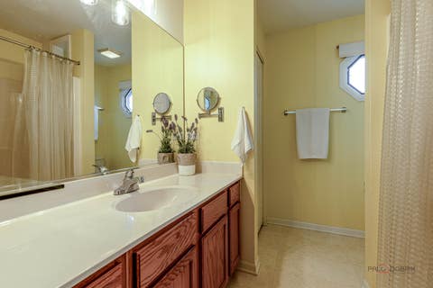Tiny photo for 220 Meadowlark Circle, Lindenhurst, IL 60046 (MLS # 12714872)