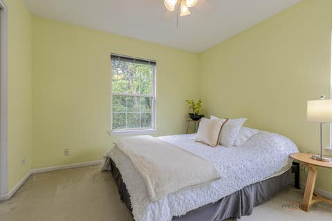 Tiny photo for 220 Meadowlark Circle, Lindenhurst, IL 60046 (MLS # 12714872)