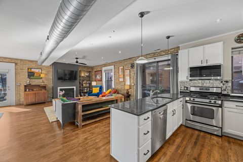 Tiny photo for 1647 W ADDISON Street #1B, Chicago, IL 60613 (MLS # 12509183)