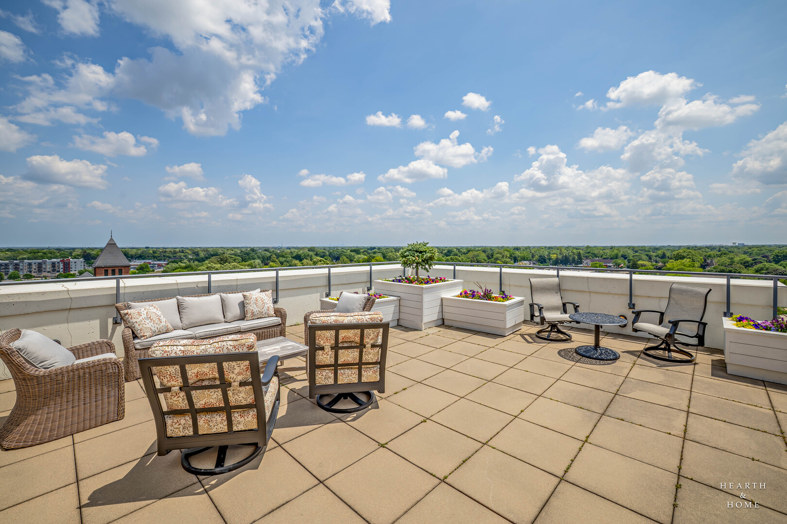 77 S Evergreen Avenue 1103