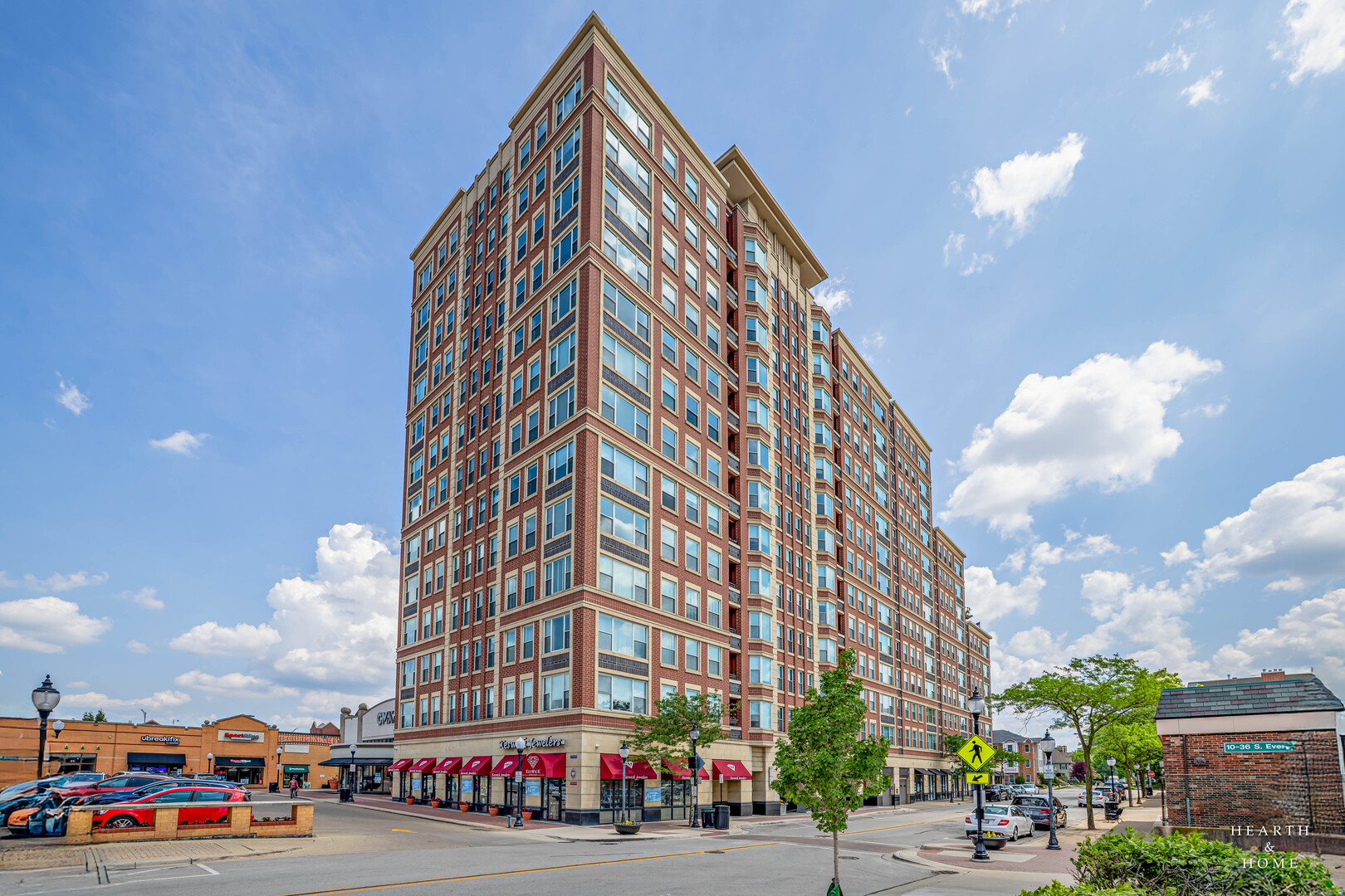 77 S Evergreen Avenue 1103