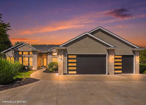 Tiny photo for 6116 Lakeshore Circle, Davenport, IA 52807 (MLS # 12734544)