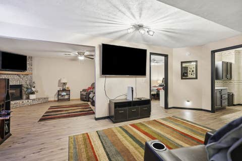 Tiny photo for 6116 Lakeshore Circle, Davenport, IA 52807 (MLS # 12734544)