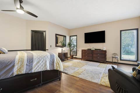 Tiny photo for 6116 Lakeshore Circle, Davenport, IA 52807 (MLS # 12734544)