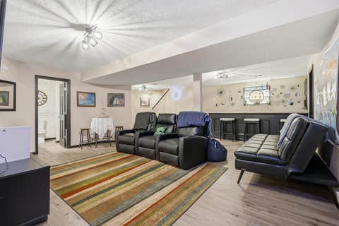 Tiny photo for 6116 Lakeshore Circle, Davenport, IA 52807 (MLS # 12734544)