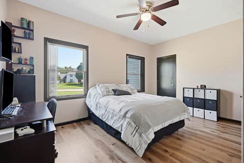 Tiny photo for 6116 Lakeshore Circle, Davenport, IA 52807 (MLS # 12734544)