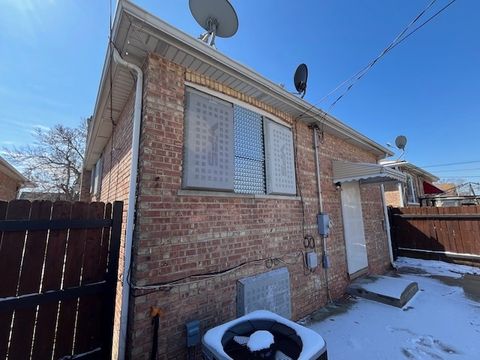 Tiny photo for 3515 Madison Street, Bellwood, IL 60104 (MLS # 12592005)