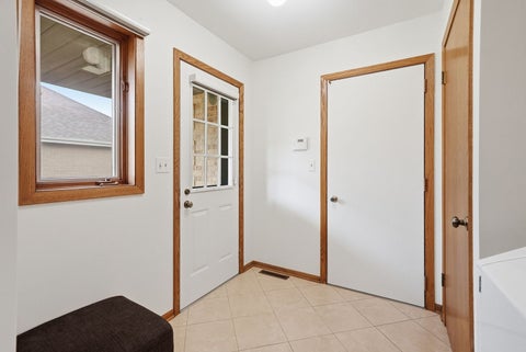Tiny photo for 254 Wood Glen Lane, Oak Brook, IL 60523 (MLS # 12758543)