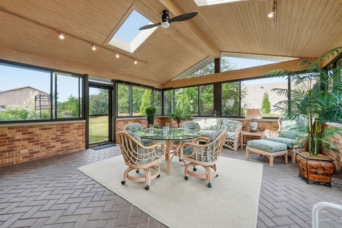 Tiny photo for 254 Wood Glen Lane, Oak Brook, IL 60523 (MLS # 12758543)