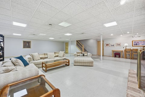 Tiny photo for 254 Wood Glen Lane, Oak Brook, IL 60523 (MLS # 12758543)