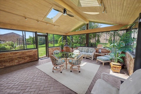 Tiny photo for 254 Wood Glen Lane, Oak Brook, IL 60523 (MLS # 12758543)