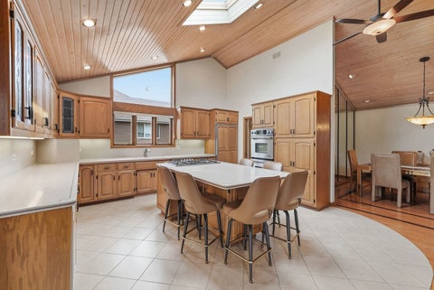 Tiny photo for 254 Wood Glen Lane, Oak Brook, IL 60523 (MLS # 12758543)