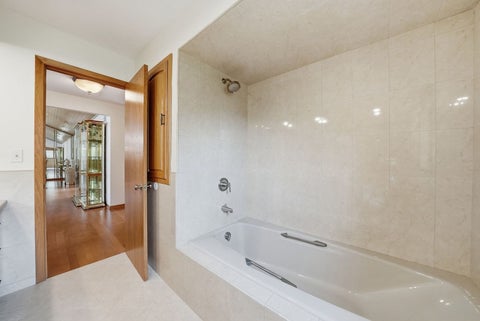 Tiny photo for 254 Wood Glen Lane, Oak Brook, IL 60523 (MLS # 12758543)
