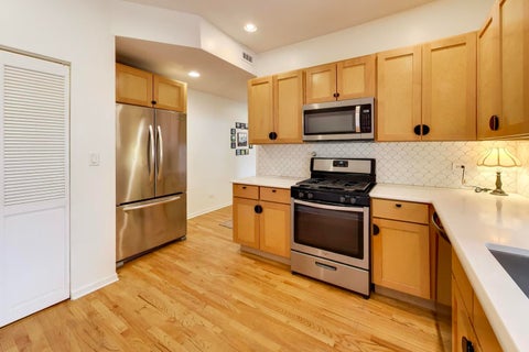 Tiny photo for 1639 W Farwell Avenue #2, Chicago, IL 60626 (MLS # 12761858)
