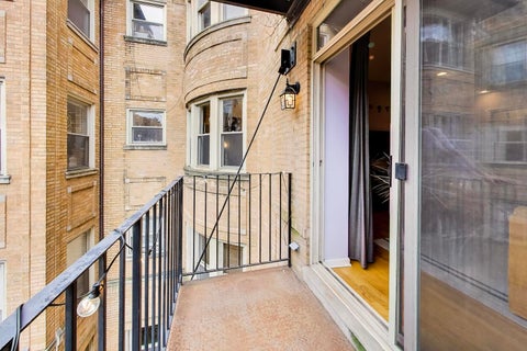 Tiny photo for 1639 W Farwell Avenue #2, Chicago, IL 60626 (MLS # 12761858)