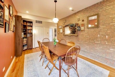 Tiny photo for 1639 W Farwell Avenue #2, Chicago, IL 60626 (MLS # 12761858)