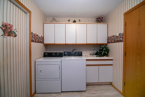 Tiny photo for 18227 Hummingbird Drive, Tinley Park, IL 60487 (MLS # 12531493)