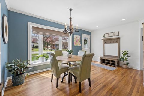 Tiny photo for 626 Sherman Street, Downers Grove, IL 60515 (MLS # 12612426)